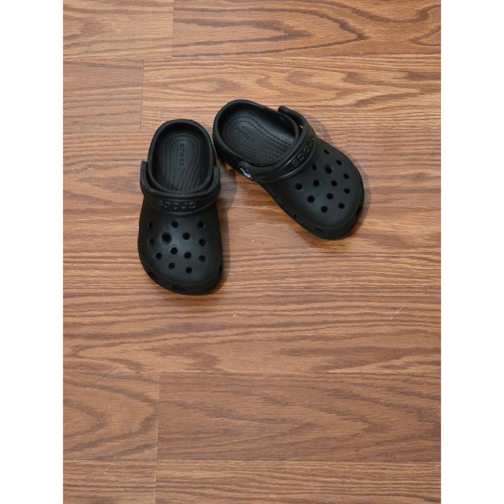 Crocs Kids Classic Clog Black Slip On Water Shoes Sandals Kids Size 4/5